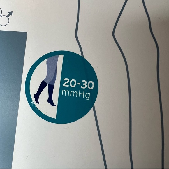 NIB Jobst Relief Medical Compression Stockings beige size medium A39 - Picture 3 of 9